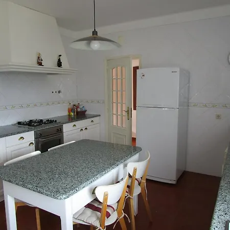 Vacation Casa De Paredinha Holiday home *