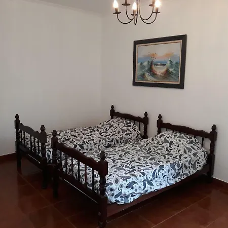 Vacation Casa De Paredinha Holiday home *